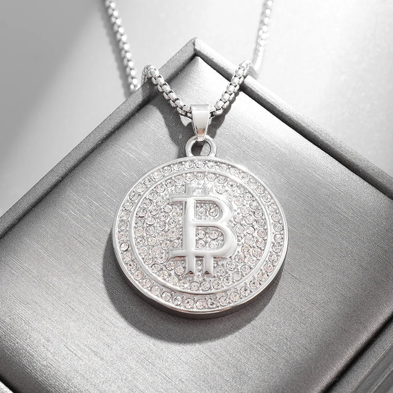 Halskette im Bitcoin-Design